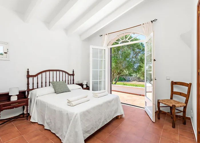 Casa Nova De Biniparrell * Sant Lluís