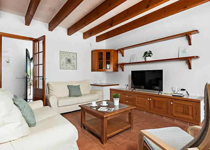 Casa Nova De Biniparrell * Sant Lluís