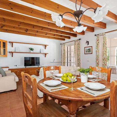 Vila Casa Nova De Biniparrell