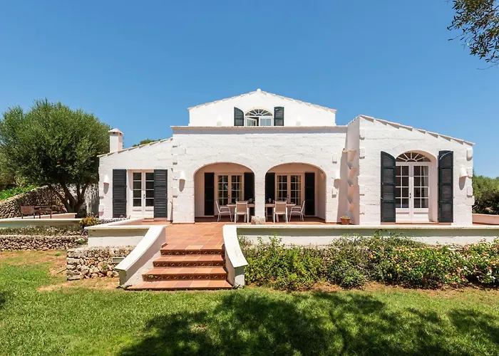 Casa Nova De Biniparrell * Sant Lluis